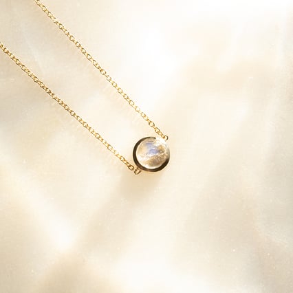 Zlatý náramok s mesačným kameňom Mathis