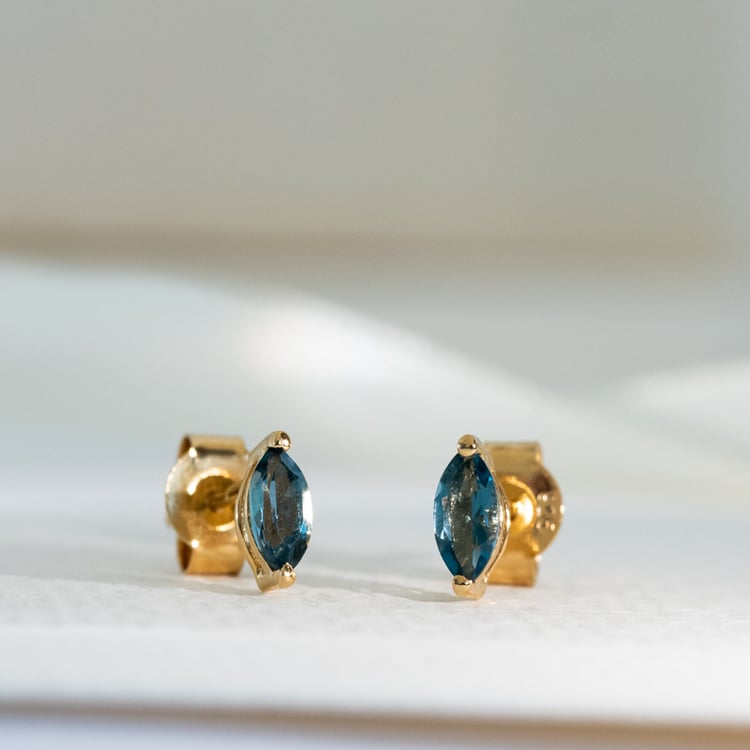 Minimalistické strieborné náušnice s topásmi Sistine 118769