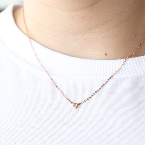 Minimalistický náhrdelník s morganitom Vieny