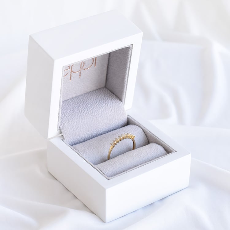 Strieborný eternity prsteň s lab-grown diamantmi Betsy 104785