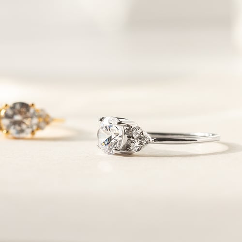 Zásnubný prsteň s lab-grown diamantmi Agathe