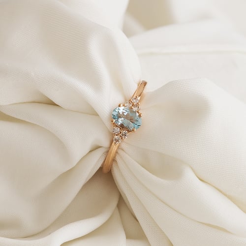 Elegantný prsteň s akvamarínom a diamantmi Kylie