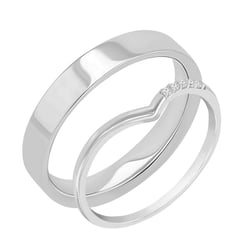 Zlatá eternity obrúčka s diamantmi a plochý prsteň Norene