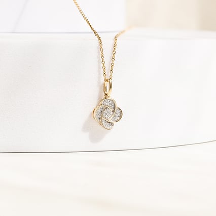 Diamantový prívesok v tvare kvetu Fennel