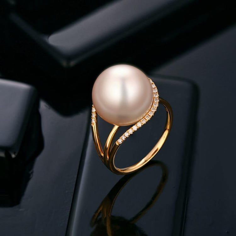 Zlatý perlový prsteň 13213