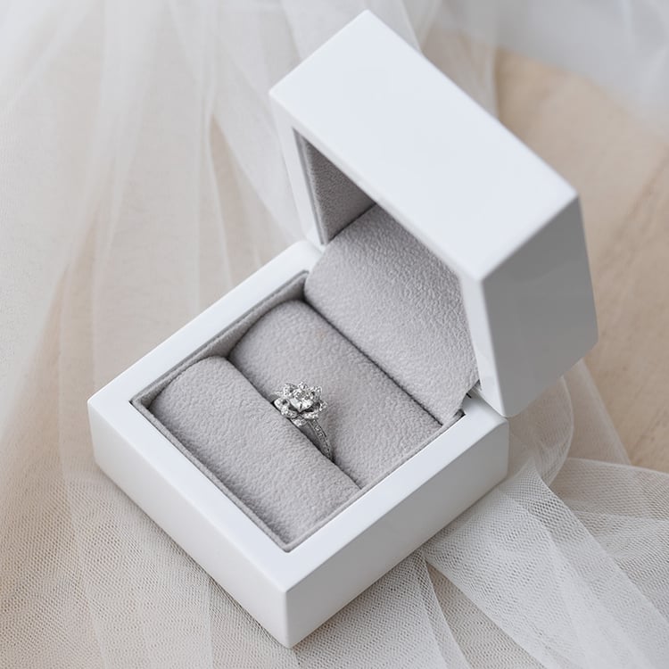 Diamantový prsteň 74322