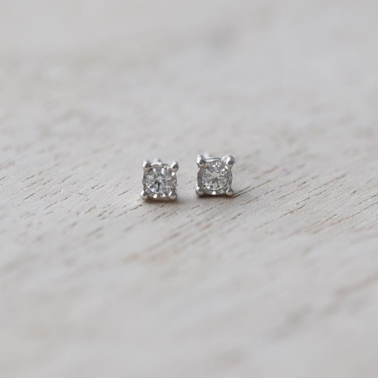 Zlaté náušnice s diamantmi 75639