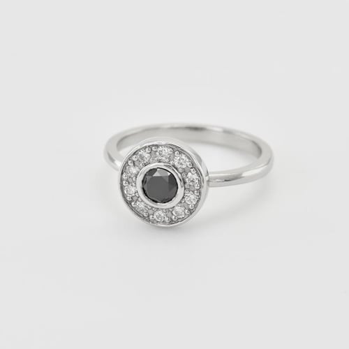 Čierny diamant v halo zásnubnom prsteni Aiva