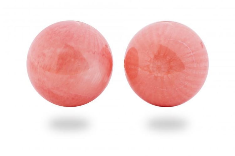 Zlaté náušnice s korálmi