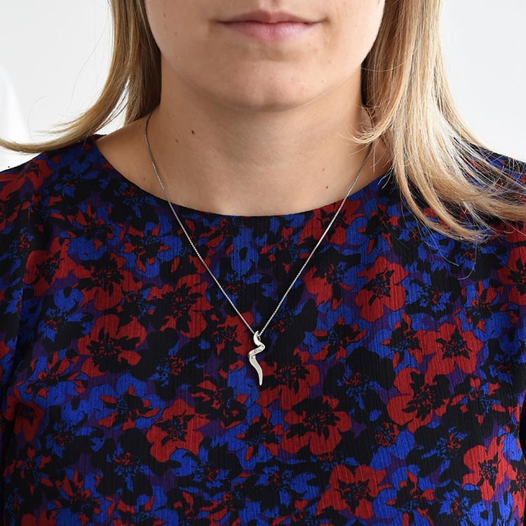 strieborný prívesok s diamantom 86240