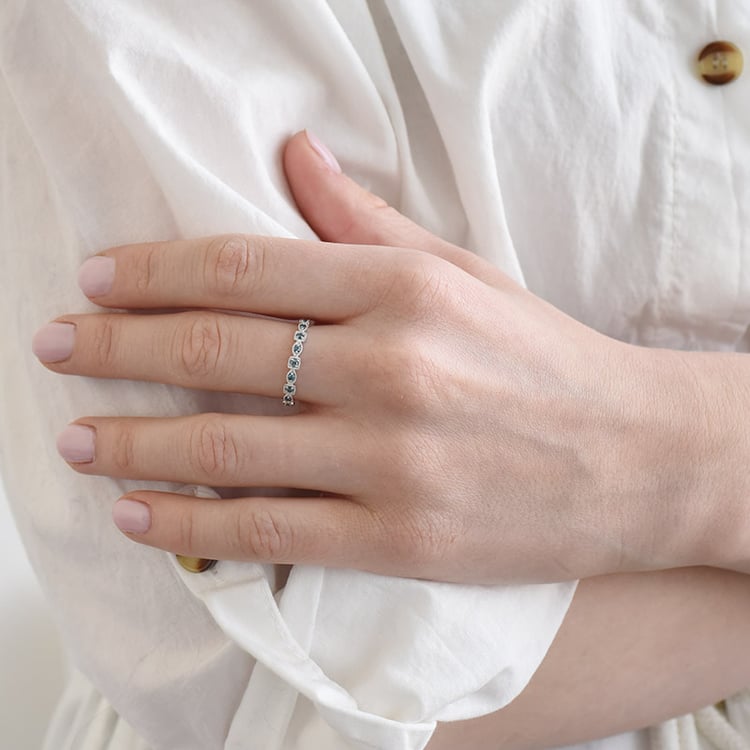 Zlatý eternity prsteň s diamantmi 96301