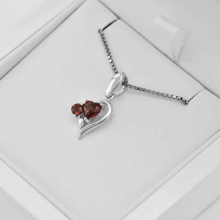 Granátový prívesok 32481