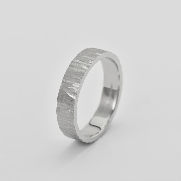 Svadobné obrúčky zo zlata s tepaným povrchom 32790