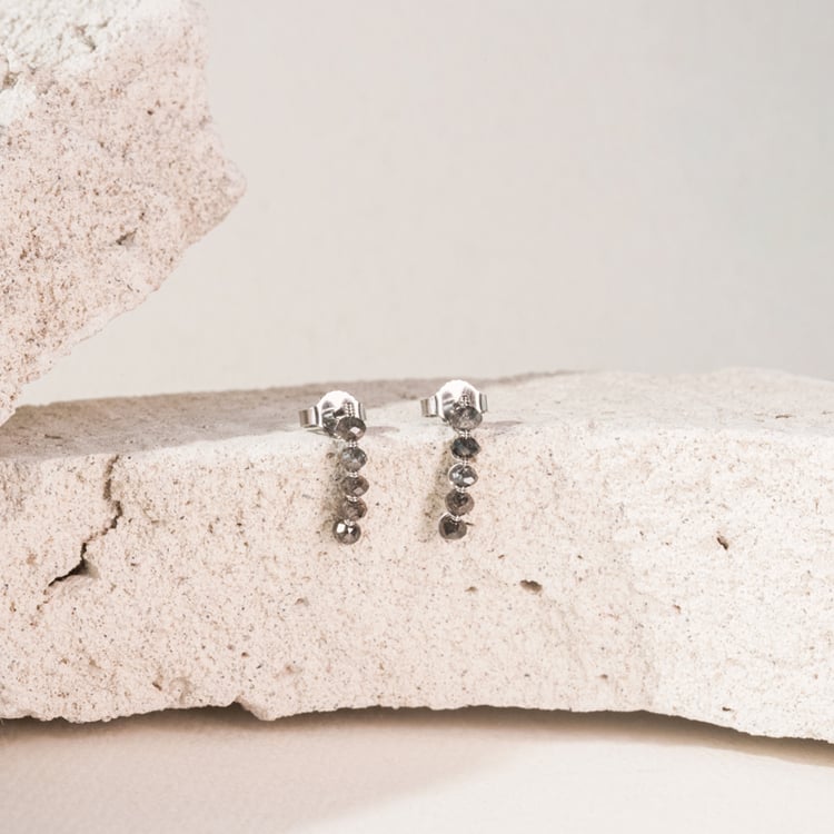 Visací náušnice so salt and pepper diamantmi Ariz 101060