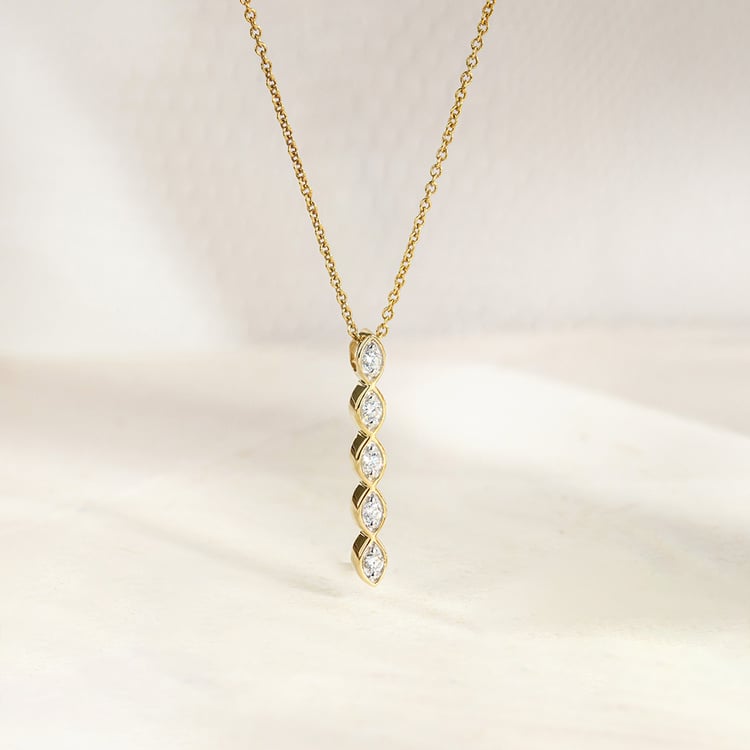 Zlatý prívesok s lab-grown diamantmi Alice 163493