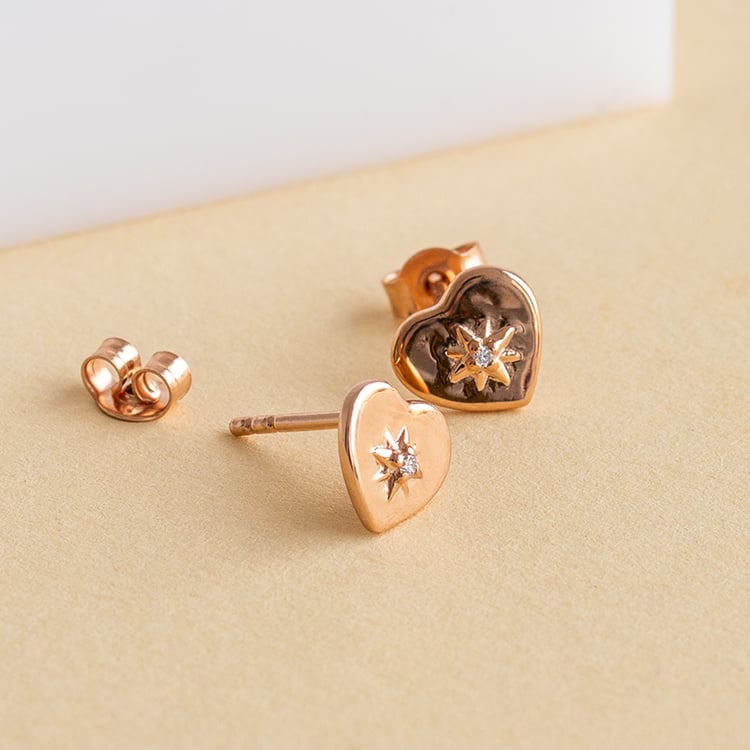 Strieborné náušnice v tvare srdca s diamantmi Lerato 120742