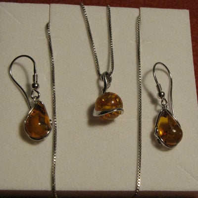 Jantárová súprava