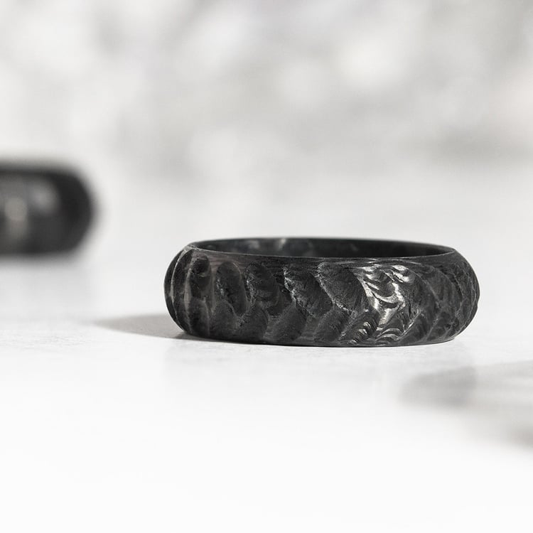 Karbónový prsteň s atypickým povrchom Mingus 157159