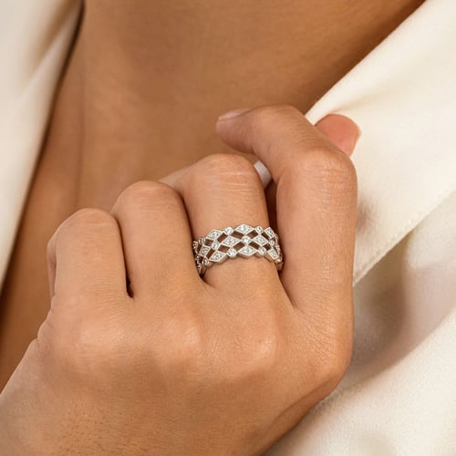 Moderný prsteň zo striebra s diamantmi Gunnar