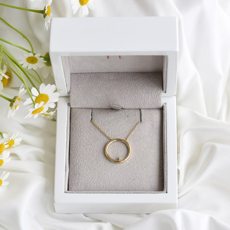 karma náhrdelník s diamantom zo žltého zlata 82271