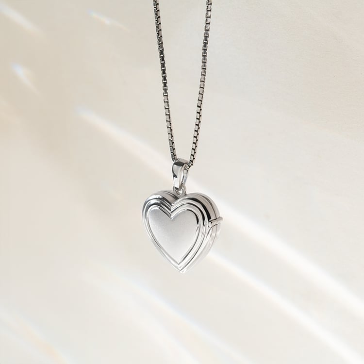 Strieborný otvárací medailón srdca 140326