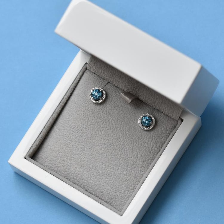 Zlaté topásové náušnice v halo štýle 32150