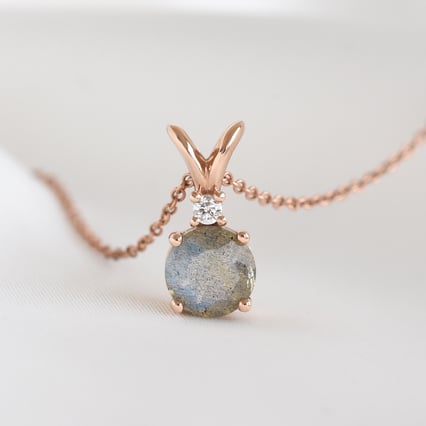 Zlatý prívesok s labradoritom a diamantom Joonas