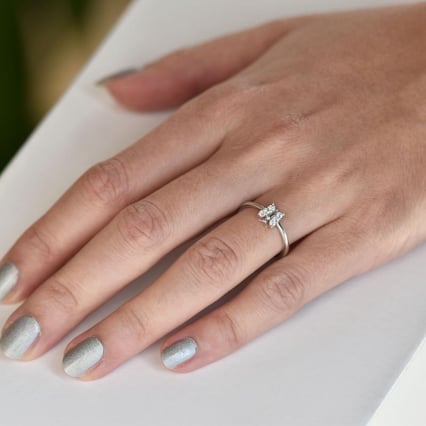 Zásnubný prsteň s diamantmi Ebby