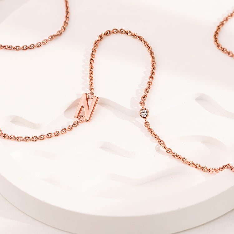Náhrdelník s písmenom vašej voľby a lab-grown diamantom Lupe 156745
