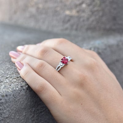 Prsteň s rubínom