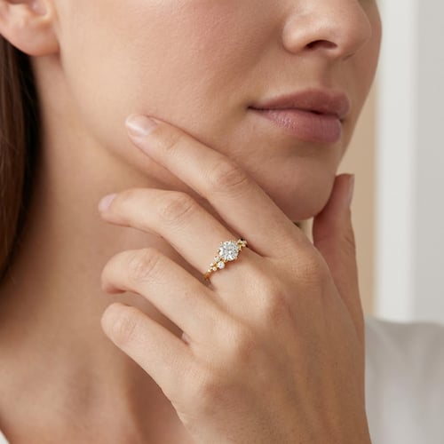 Zásnubný prsteň zo zlata s 0.44ct IGI certifikovaným lab-grown diamantom Olha