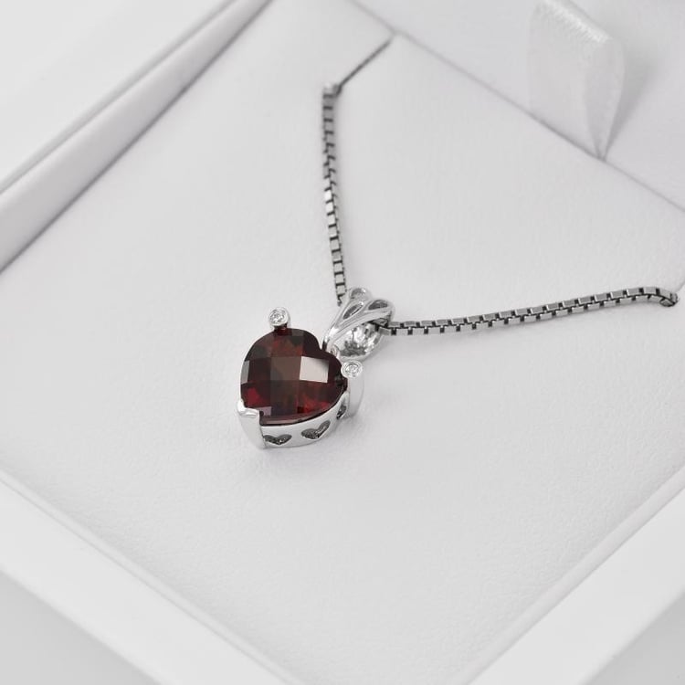 Srdiečko v náhrdelníku 5325