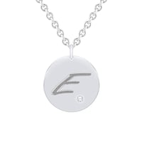 Strieborný prívesok s diamantom a s gravírom písmena Rei