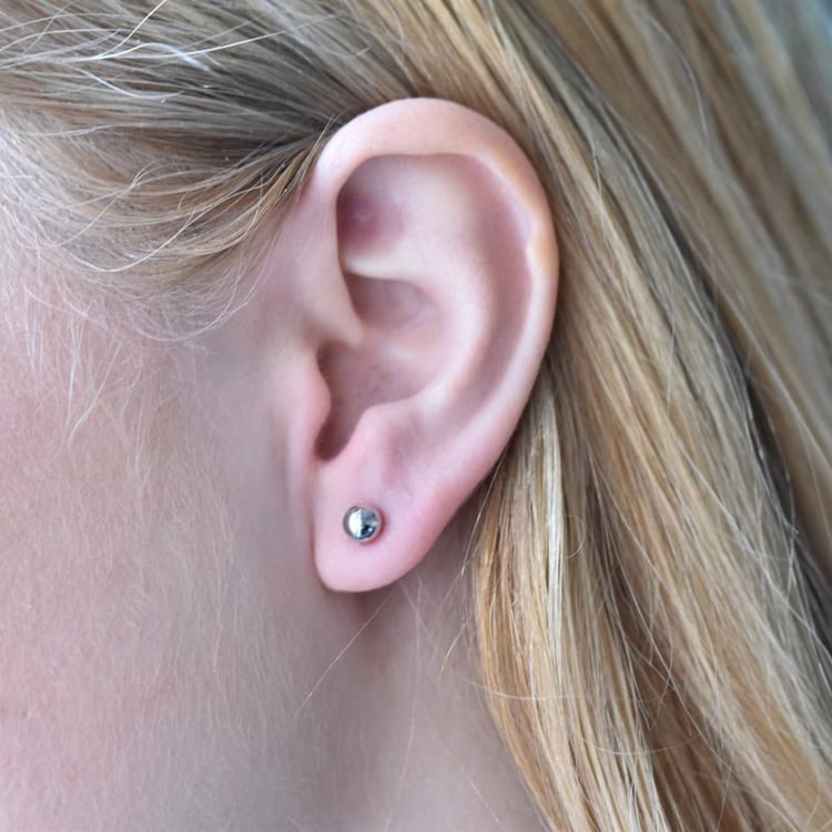 Zlaté napichovacie náušnice 5mm guľôčky Leida 55314