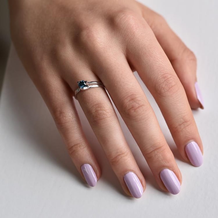 Prsteň s diamantom 43655