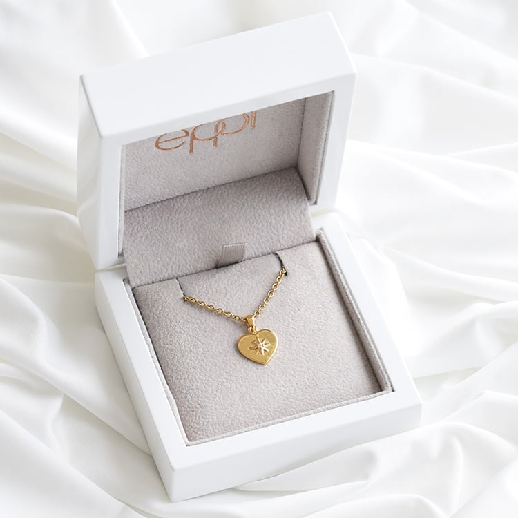 pozlátený strieborný prívesok s diamantom 81527