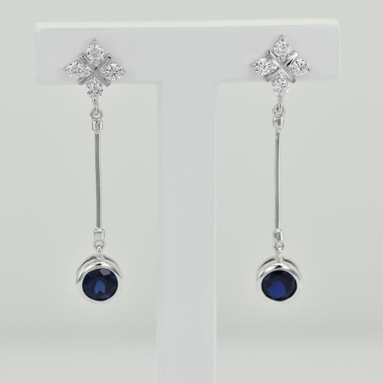 Visiace strieborné náušnice 21193