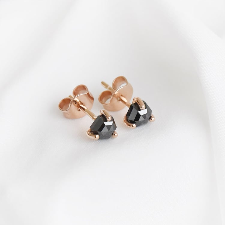 Zlaté náušnice s diamantmi 91311