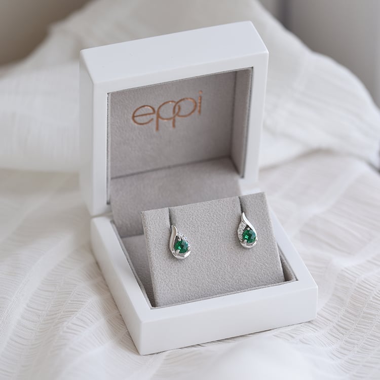 Smaragdové náušnice 64305
