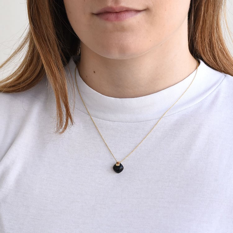 Zlatý náhrdelník s onyxom 81600