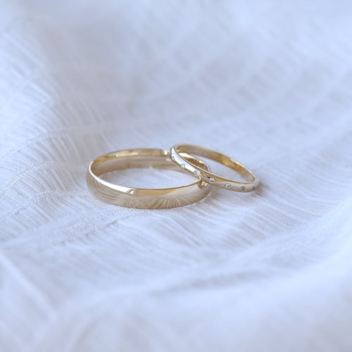 Zlatá eternity obrúčka s diamantmi a pánsky komfortný prsteň Ivili