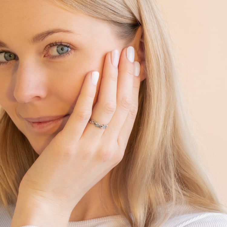 Prsteň s dizajnom lístkov s lab-grown diamantmi Davila 101535