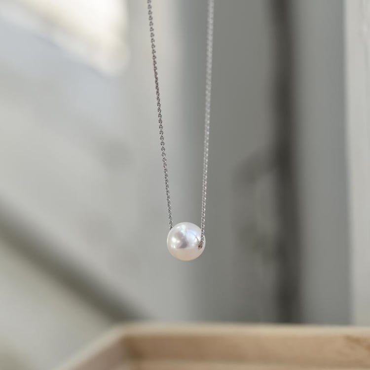  Nežný náhrdelník s perlou 37922