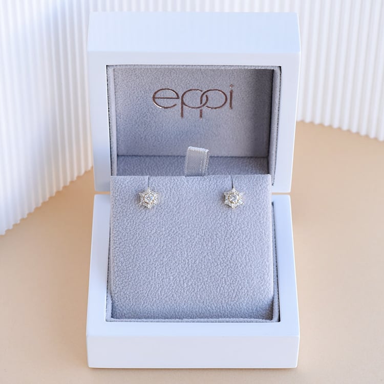 Náušnice v tvare hexagón s diamantmi zo zlata 95958