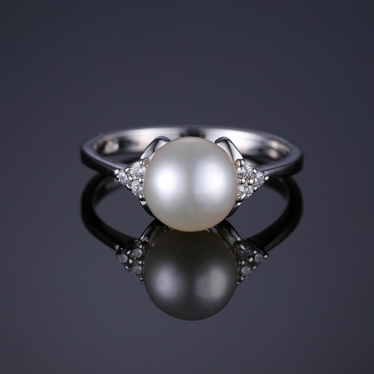 Strieborný perlový prsteň 19390