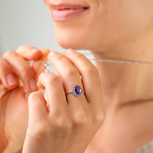 Tanzanitový prsteň s diamantmi Daffne