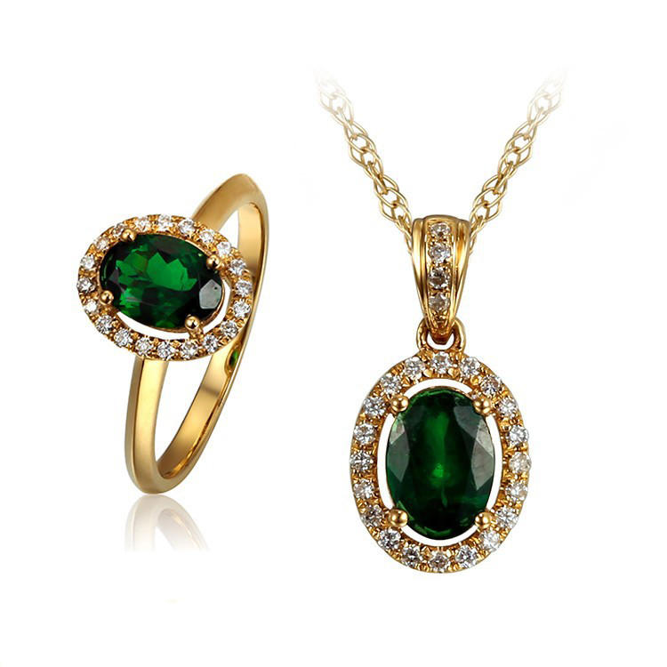 Kolekcia šperkov zo žltého zlata s granátmi