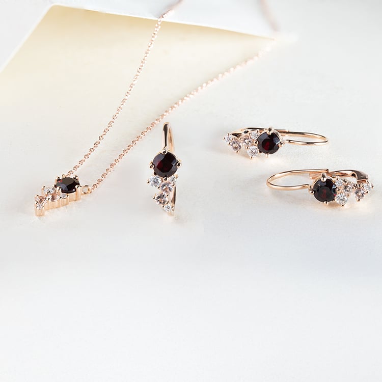 Cluster náušnice s českými granátmi, morganitmi a moissanitmi Olga 146813