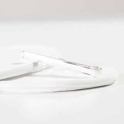 Strieborná kravatová spona s gravírom vlastnej voľby Derek