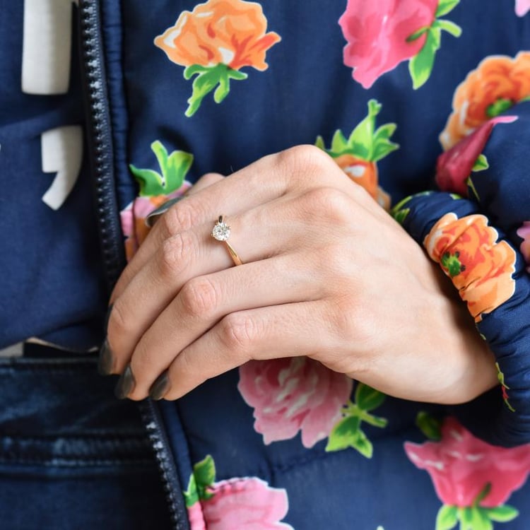 Zásnubný prsteň s diamantom 29552